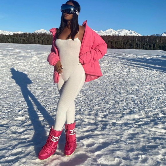 MOON BOOTS - Picture 2 of 2